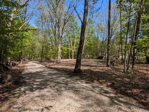 8933 S East Torch Lk, Alden, MI 49612