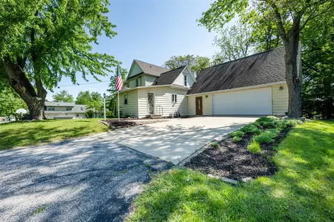 5785 Ridge, Stevensville, MI 49127
