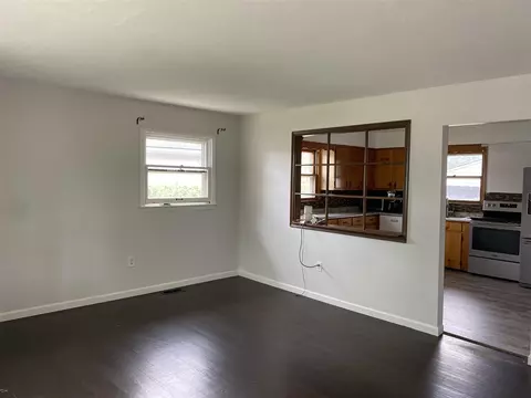 Living - 9350 Biddle, Romulus, MI 48174 photo 3 of 3
