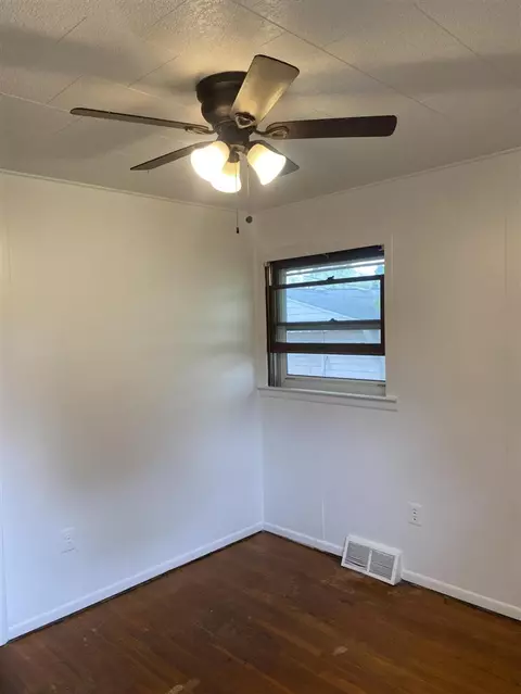 Bedroom - 9350 Biddle, Romulus, MI 48174 photo 5 of 5