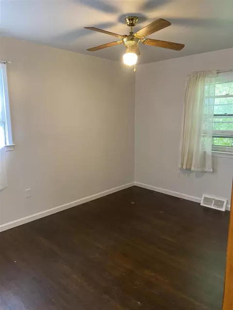 Bedroom - 9350 Biddle, Romulus, MI 48174 photo 1 of 5