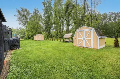 Exterior - 3130 Hill, Adrian, MI 49221 photo 5 of 10