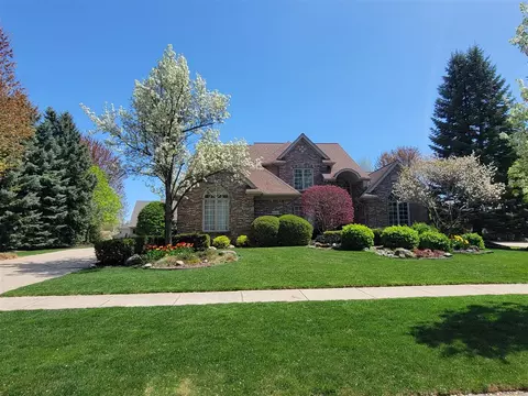 48330 Edinburgh, Plymouth, MI 48170
