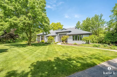 1055 Bradford Holw, Grand Rapids, MI 49525