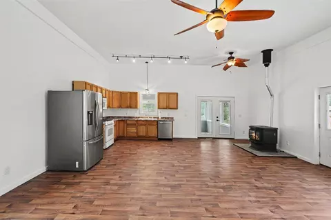 Living - 1581 Lone Pne, Baldwin, MI 49304 photo 3 of 10