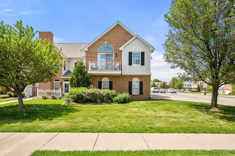 597 Olde English, Howell, MI 48855