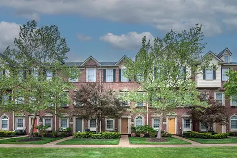 45587 N Stonewood, Canton, MI 48187