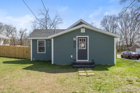 1204 Witham, Muskegon, MI 49445