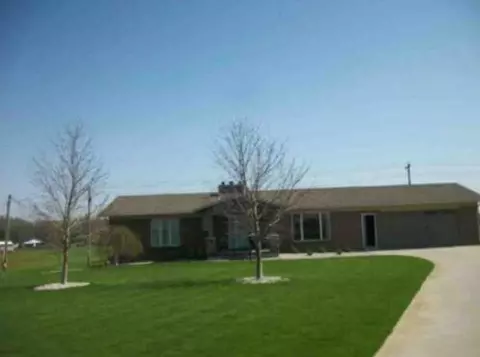 4011 16th, Dorr, MI 49323