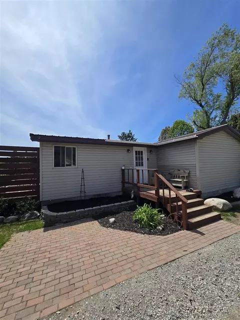 Exterior - 12495 5 Mile, Evart, MI 49631 photo 3 of 32