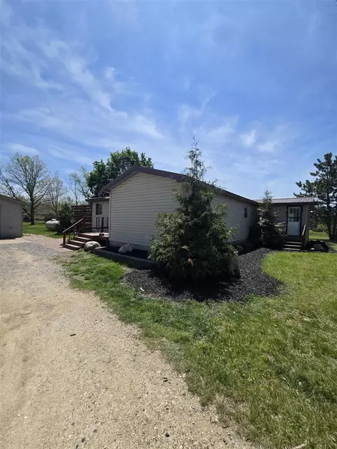 Exterior - 12495 5 Mile, Evart, MI 49631 photo 25 of 32