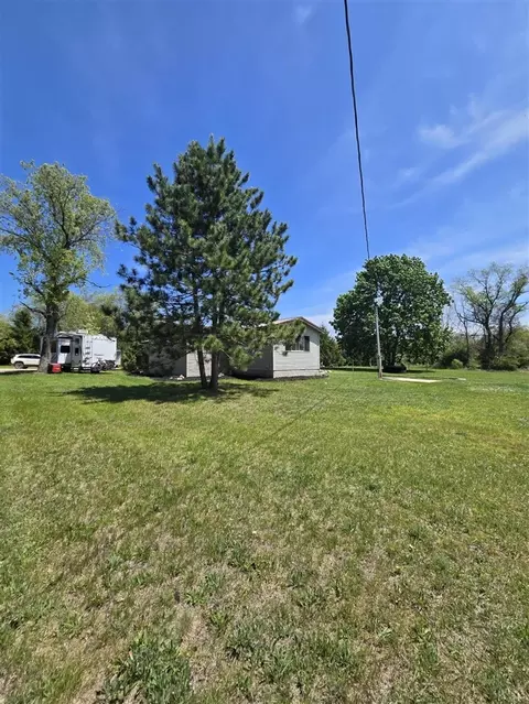 Exterior - 12495 5 Mile, Evart, MI 49631 photo 22 of 32
