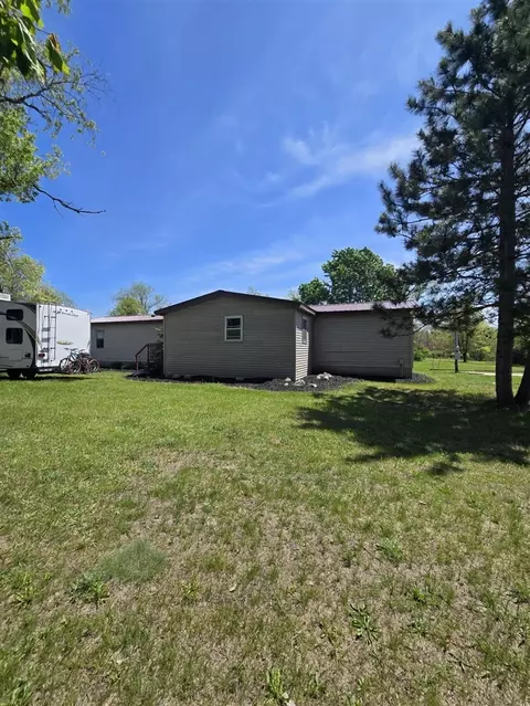 Exterior - 12495 5 Mile, Evart, MI 49631 photo 23 of 32