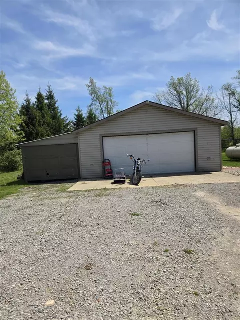 Exterior - 12495 5 Mile, Evart, MI 49631 photo 27 of 32