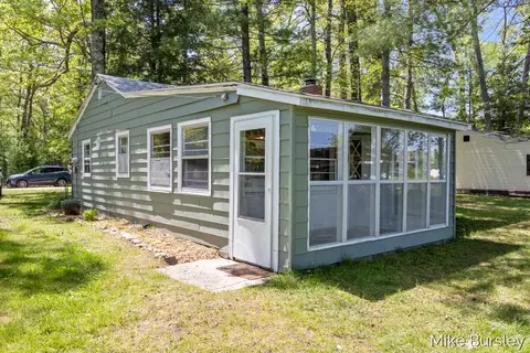 1261 W Channel, Bitely, MI 49309