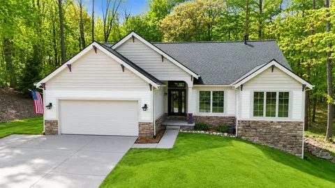 712 Glen Oak, Manchester, MI 48158