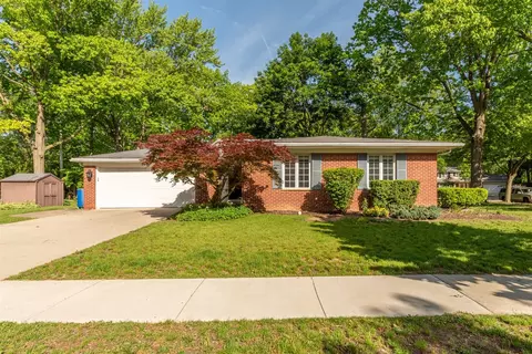 2841 Pebble Crk, Ann Arbor, MI 48108