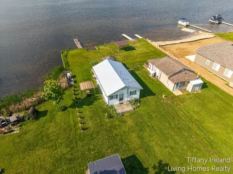 1996 Shore, Orleans, MI 48865