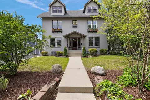 637 Fairview, Grand Rapids, MI 49503