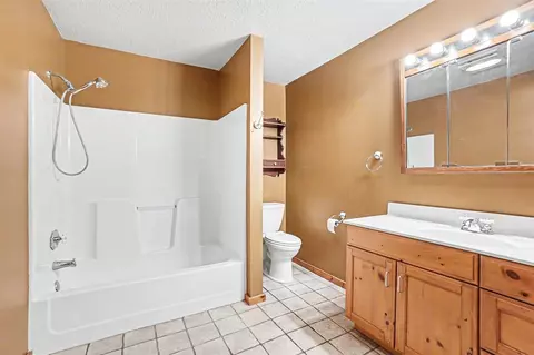 Bath - 2000 Granada, Weidman, MI 48893 photo 1 of 3