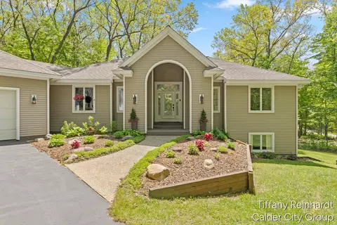 2760 Tyler, Lowell, MI 49331