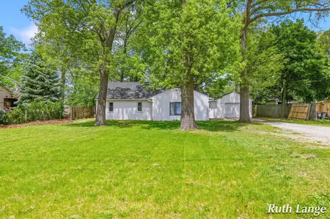 1640 Mclaughlin, Muskegon, MI 49442