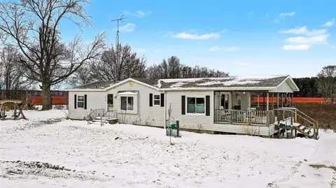 68854 34th, Covert, MI 49043
