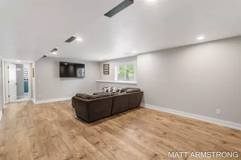Living - 4072 Ronalds, Dorr, MI 49323 photo 3 of 4