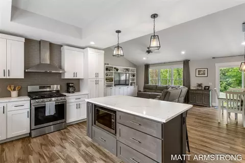 Kitchen - 4072 Ronalds, Dorr, MI 49323 photo 3 of 6
