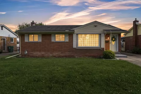 27511 Cambridge, Garden City, MI 48135