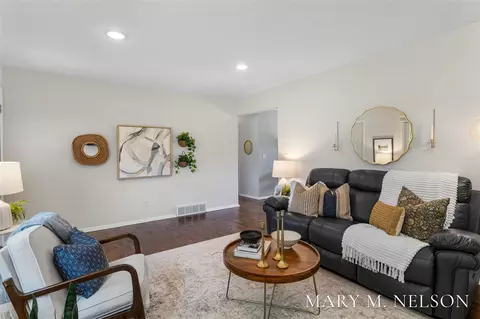Living - 4146 Sandy, Dorr, MI 49323 photo 2 of 3