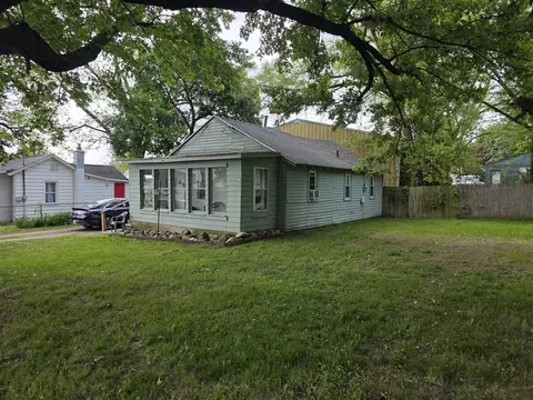 21 Bradley, Battle Creek, MI 49017