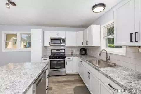 Kitchen - 320 E Main, Saranac, MI 48881 photo 2 of 3