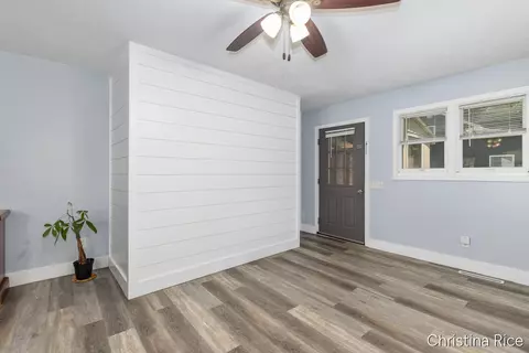 Living - 320 E Main, Saranac, MI 48881 photo 4 of 4