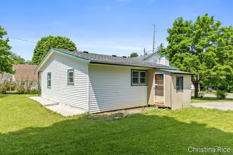 Exterior - 320 E Main, Saranac, MI 48881 photo 8 of 8