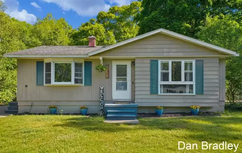 2506 James, Muskegon, MI 49442