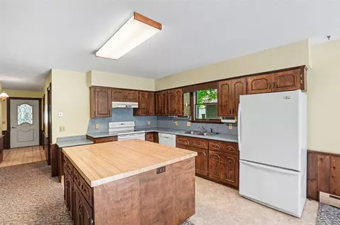 Kitchen - 1060 N Meadowbrook, White Cloud, MI 49349 photo 1 of 2