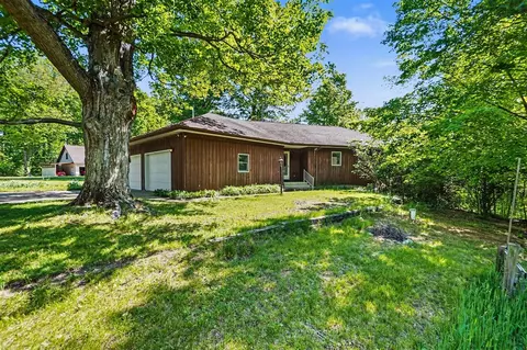 1060 N Meadowbrook, White Cloud, MI 49349