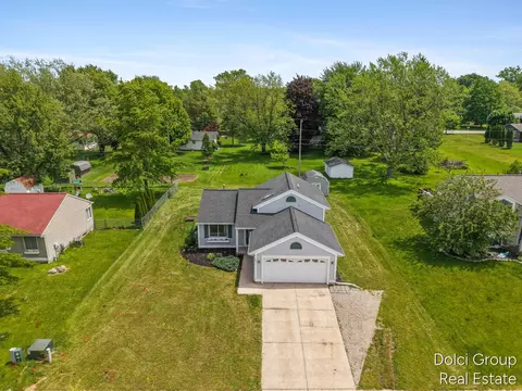 233 Jennifer, Holland, MI 49423