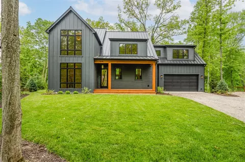 16140 Stones Throw, New Buffalo, MI 49117