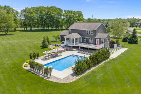 5308 Settlers Grv, Ada, MI 49301