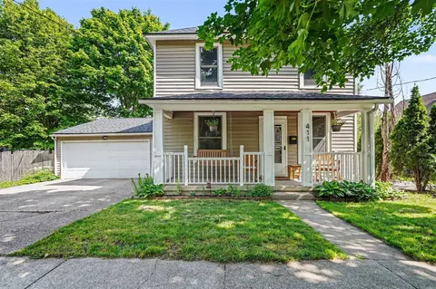 411 Curtis, Grand Rapids, MI 49505
