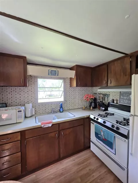 Kitchen - 8386 Willow, Lyons, MI 48851 photo 1 of 2