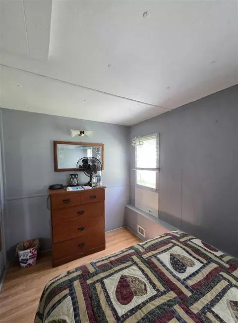 Bedroom - 8386 Willow, Lyons, MI 48851 photo 3 of 3
