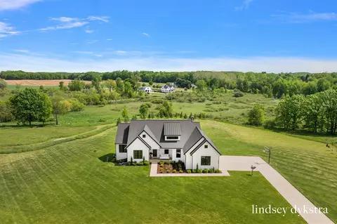 3526 Winding Strm, Grand Rapids, MI 49534