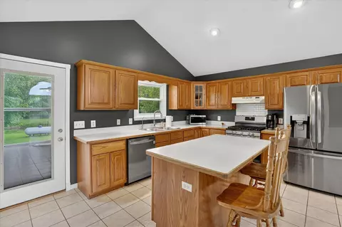 Kitchen - 5569 S Corey, Perry, MI 48872 photo 3 of 6