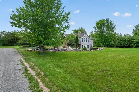 Exterior - 5569 S Corey, Perry, MI 48872 photo 4 of 14