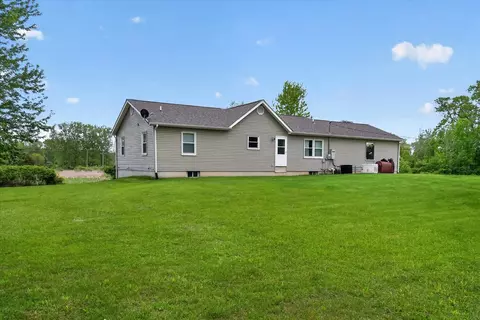Exterior - 5569 S Corey, Perry, MI 48872 photo 5 of 14