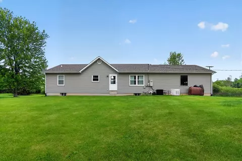 Exterior - 5569 S Corey, Perry, MI 48872 photo 3 of 14