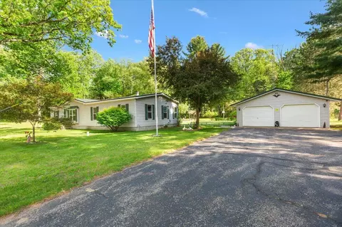 Exterior - 5614 E 68th, Croton, MI 49337 photo 2 of 10